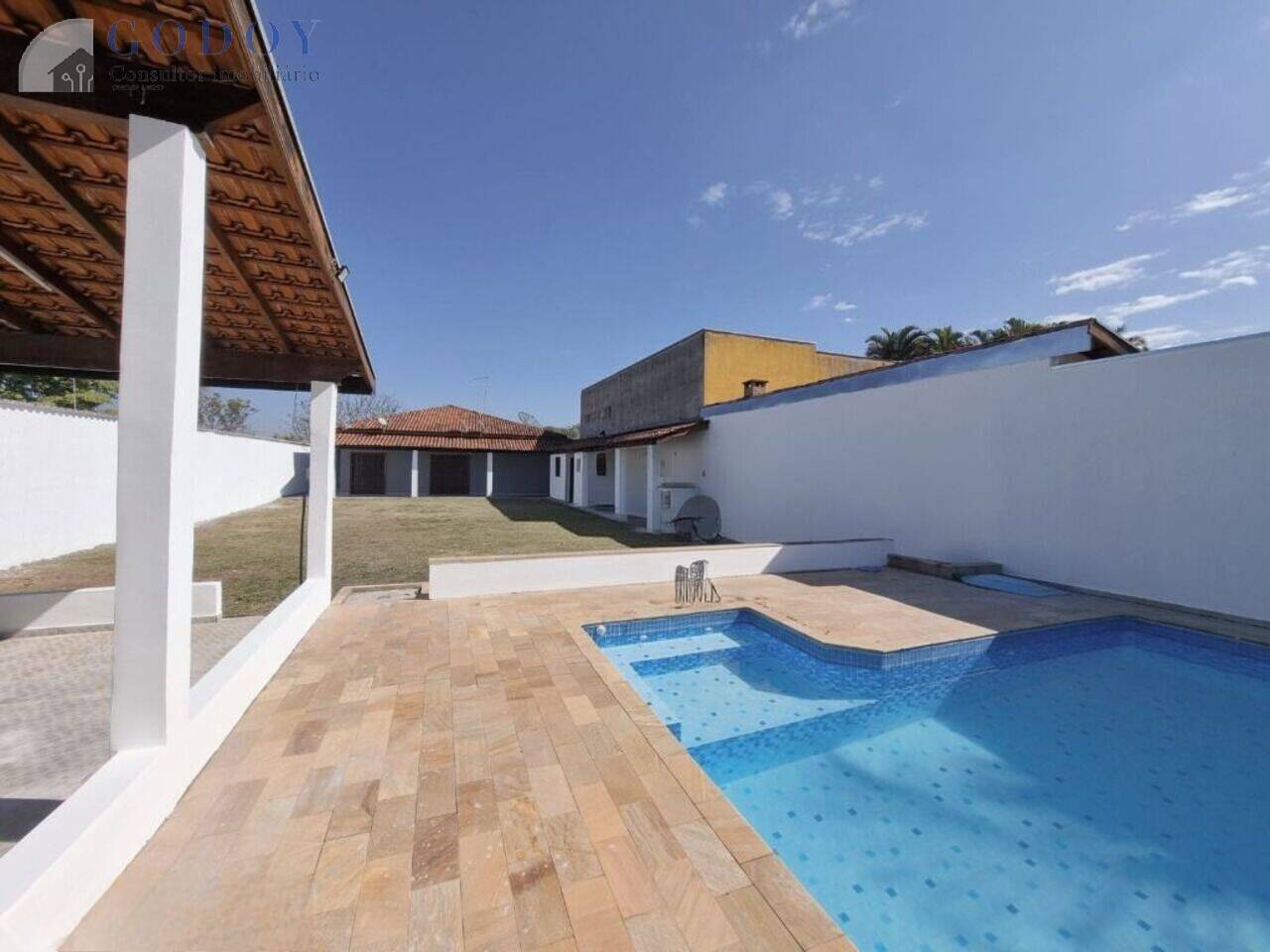 Casa à venda e aluguel com 4 quartos, 212m² - Foto 5