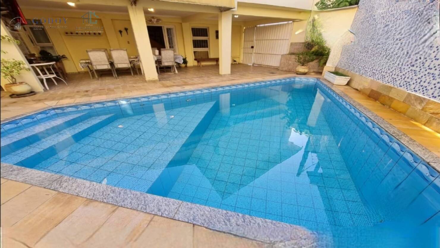 Sobrado, 4 quartos, 214 m² - Foto 2